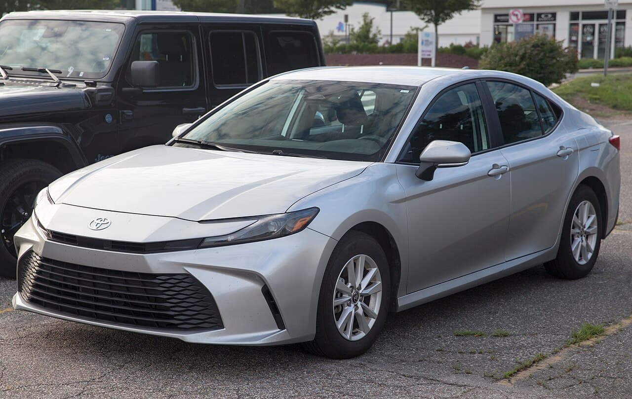 2024 Toyota Camry LE Hybrid